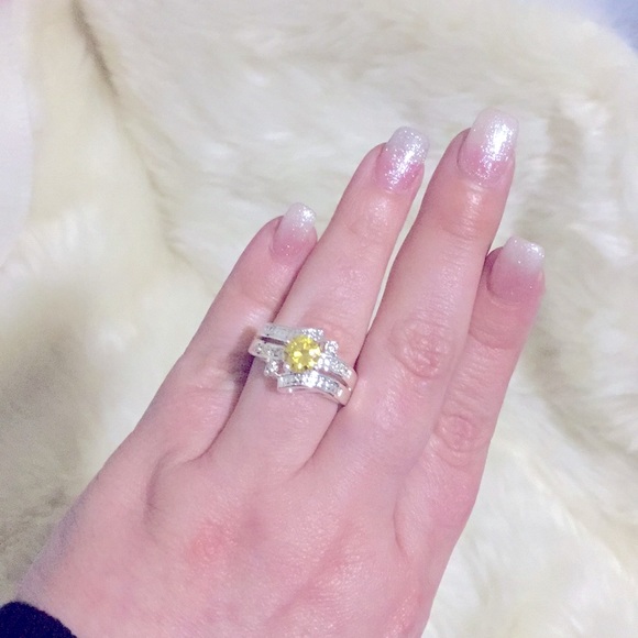 🆕Stunning Canary Yellow Round Cushion Stone Center w/CZ Crystal Diamond Paved - Picture 2 of 15